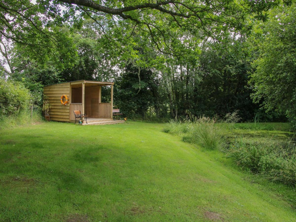 Jacob'S Meadow Pod 2 Villa Shrewsbury Exterior photo