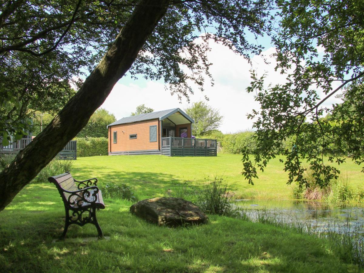 Jacob'S Meadow Pod 2 Villa Shrewsbury Exterior photo